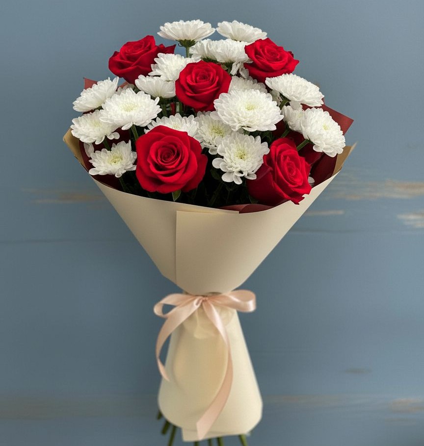 Букет цветов из: Розы и Хризантемы в Серпухов-15