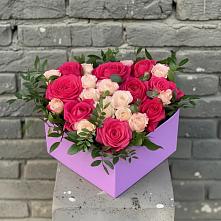 Цветочная композиция из Розы в коробке в Серпухов-15