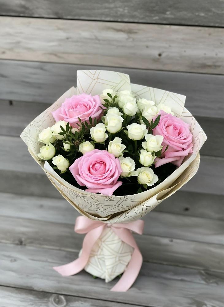 Букет цветов из: Розы в Серпухов-15