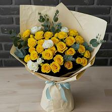 Букет цветов из:  Розы в Серпухов-15