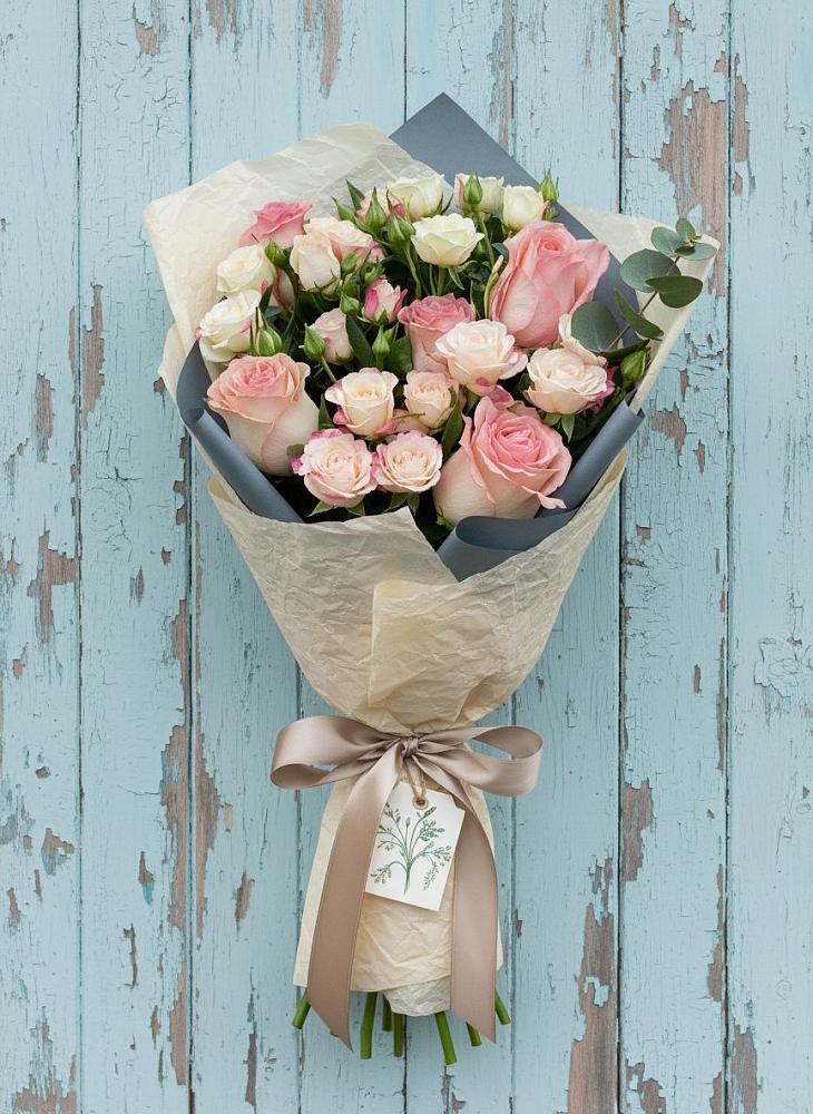 Букет цветов из: Розы в Серпухов-15