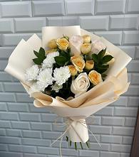 Букет цветов из:  Розы и Хризантемы в Серпухов-15