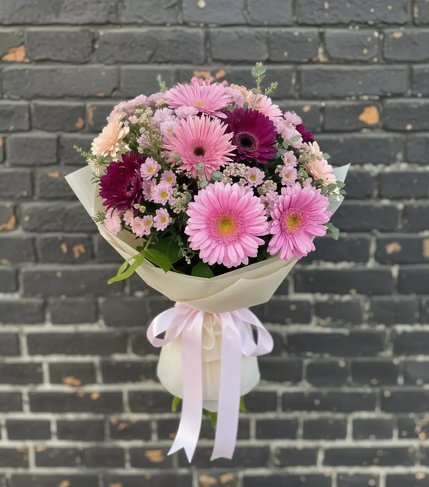 Букет цветов из: Герберы и Хризантемы в Серпухов-15