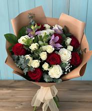 Букет цветов из:  Розы и Альстромерии в Серпухов-15
