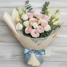 Букет цветов из:  Лизиантусы в Серпухов-15