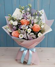Букет цветов из:  Лизиантусы, Розы, Альстромерии и Гипсофила в Серпухов-15