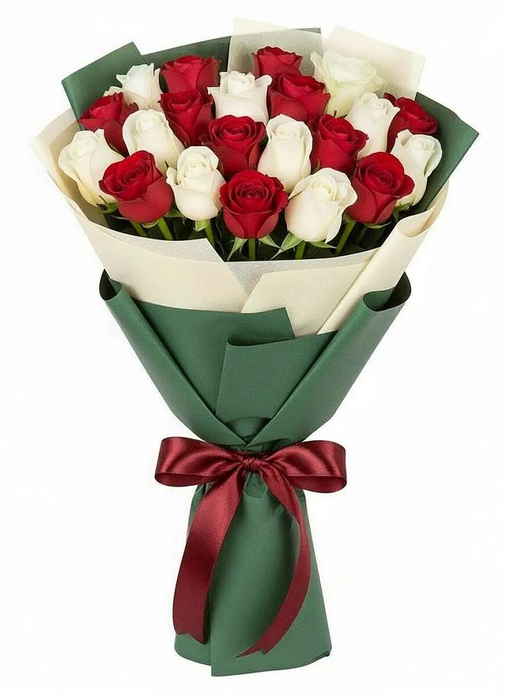 Букет Микс из красных и белых роз в Серпухов-15
