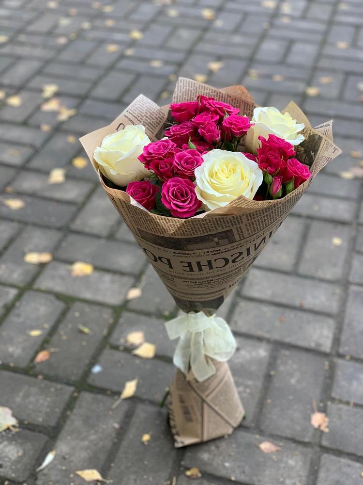 Букет цветов из: Розы в Серпухов-15