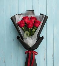 Букет цветов из:  Розы в Серпухов-15