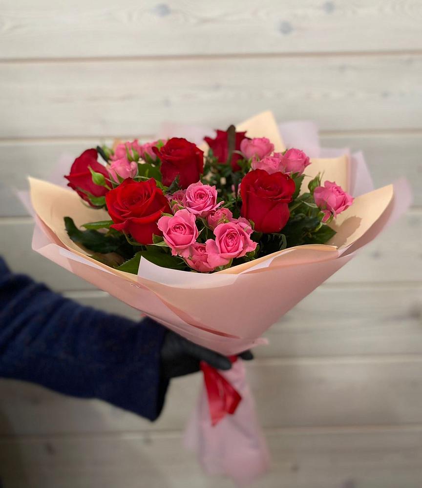 Букет цветов из: Розы в Серпухов-15